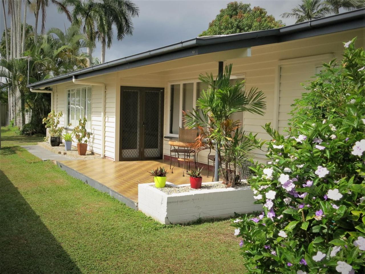 Edge Hill Clean & Green Cairns, 7 Minutes From The Airport, 7 Minutes To Cairns Cbd & Reef Fleet Terminal Eksteriør billede