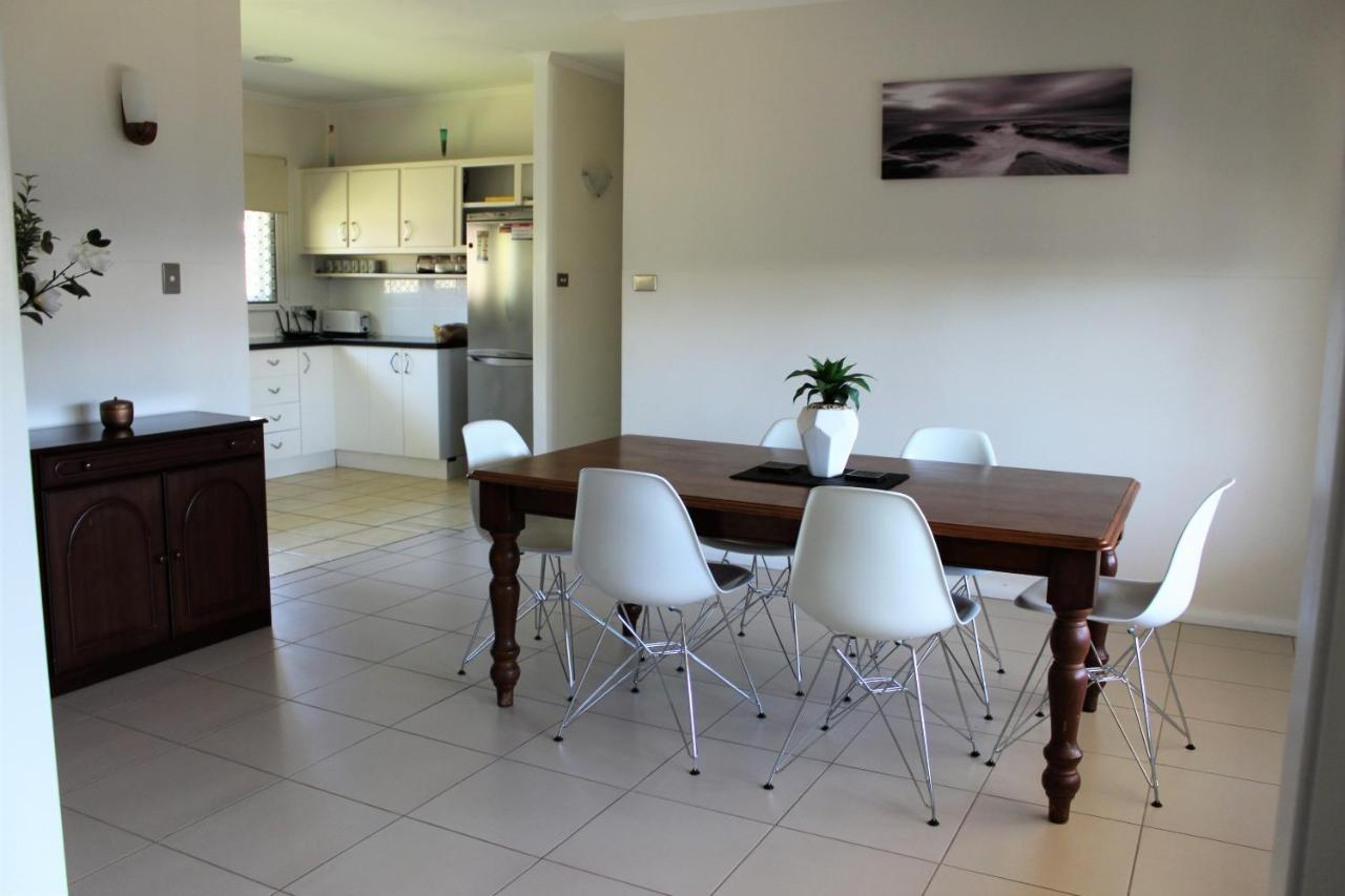 Edge Hill Clean & Green Cairns, 7 Minutes From The Airport, 7 Minutes To Cairns Cbd & Reef Fleet Terminal Eksteriør billede